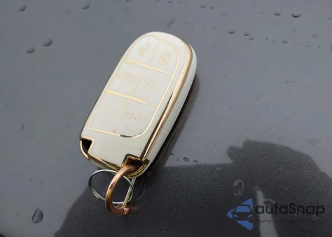 2018 Jeep Compass Latitude Fwd z USA, uszkodzony, nr VIN 3C4NJCBB1JT105718